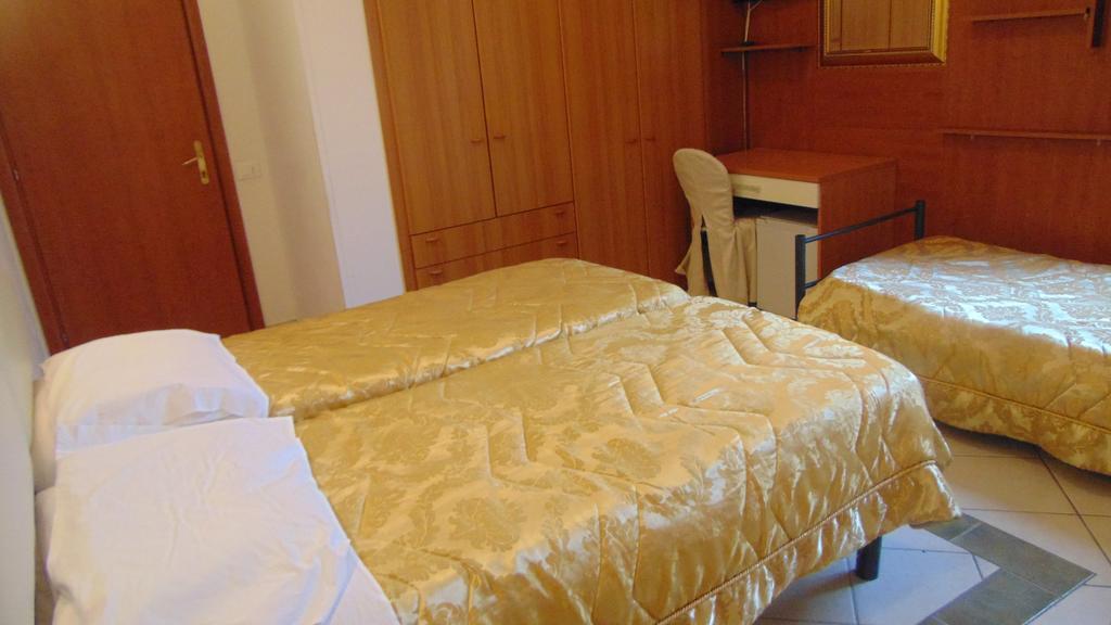 Hotel Villa Rita Montecatini Terme Phòng bức ảnh